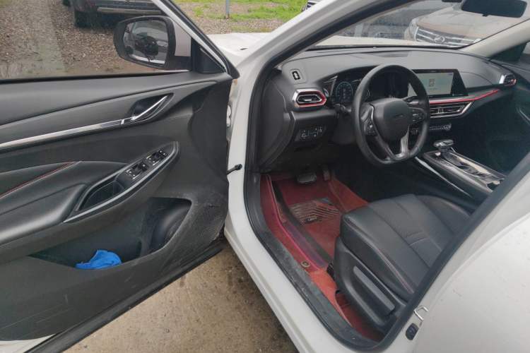 Used CHANGAN OSHAN X5 2021 1.6L CVT Luxury Model
