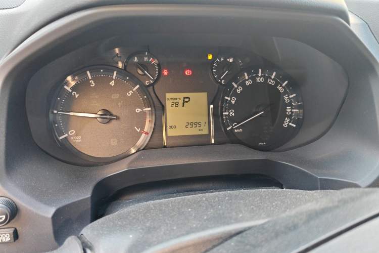 Used Toyota Prado 2018 3.5L Automatic TX Odometer Close Up