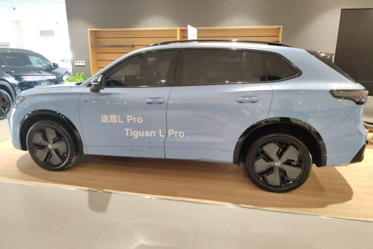 Used Volkswagen Tiguan L 2024 PRO 380TSI Four-Wheel Drive R-Line Prestige Edition
