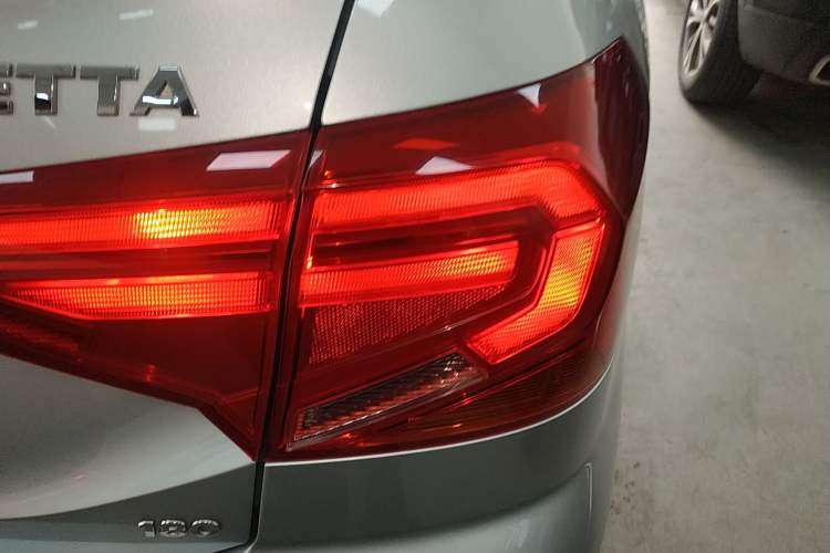 Used Volkswagen Jetta 2017 1.5L Automatic Fashion Model