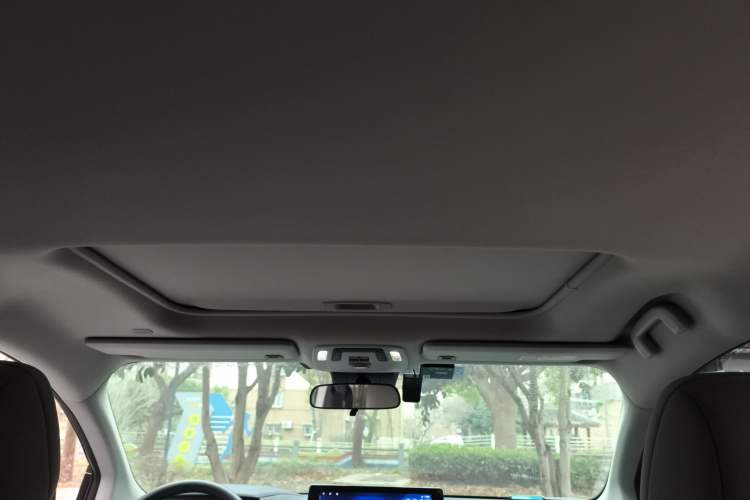 Used Toyota Sienna 2023 2.5L Hybrid Comfort Edition