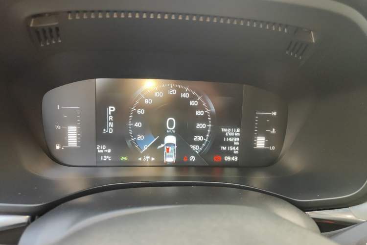 Used Volvo XC60 2020 T5 4x4 Zhiyi Luxury Edition