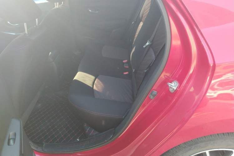 Used Nissan Lannia 2016 1.6L CVT Cool Edition