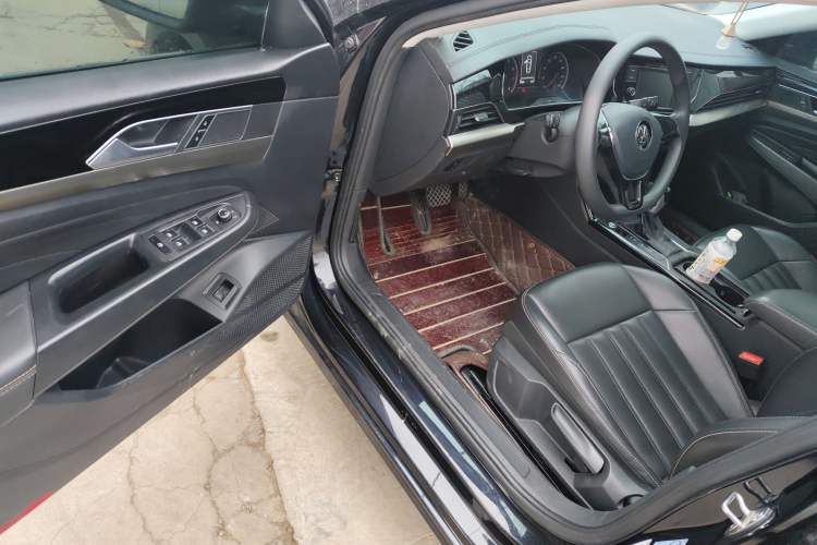 Used Volkswagen Passat 2019 280TSI Business Edition China VI
