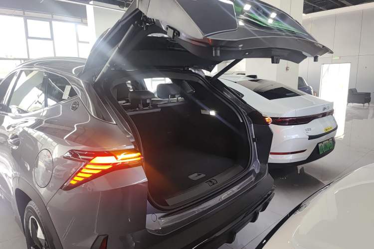 Used JETOUR Shanhai Shanhai L6 2024 1.5TD DHT ULTRA