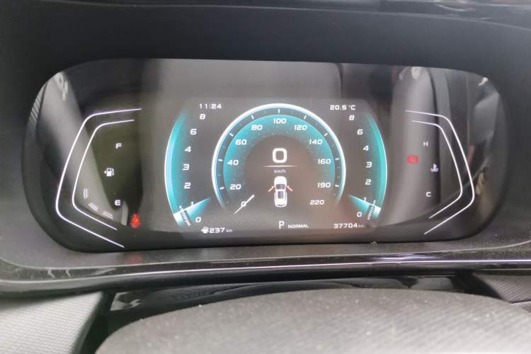 Used CHANGAN OSHAN X5 2021 1.5T DCT Flagship Edition Odometer Close Up
