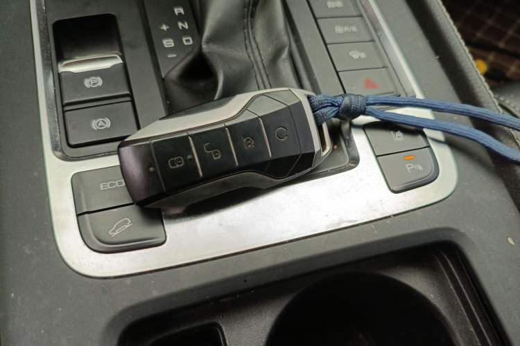 Used BYD Tang 2018 2.0T Automatic Smart Connect Prestige 5-Seater National Emission Standard V