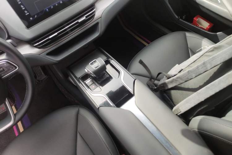 Used Hongqi E-QM5 2022 431 km Charge & Enjoy Edition
