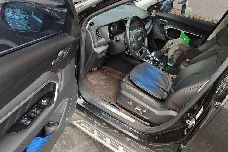 Used Haval H6 2017 Blue Label 2.0T Automatic Two-Wheel Drive Smart Edition
