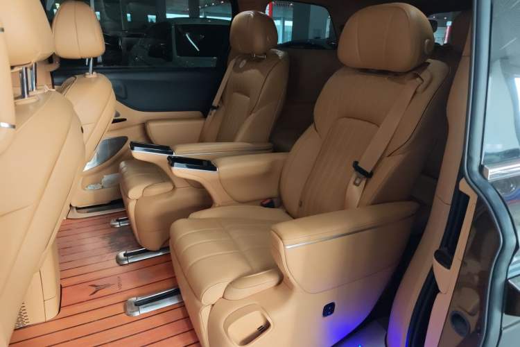 Used VOYAH Dream 2025 PHEV Four-Wheel-Drive Flagship Version – Qiankun Edition