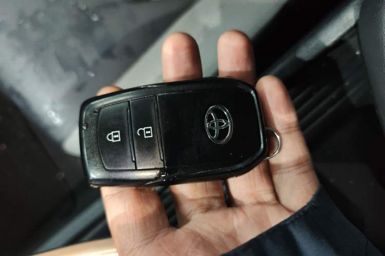 Used Toyota bZ3 2023 616 km Long-Range PRO Vehicle Key