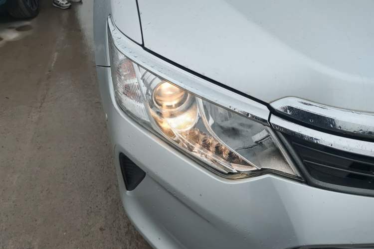 Used Toyota Camry 2015 2.0G Premier Edition Right Front Headlight