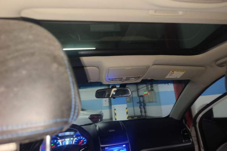 Used Geely Auto Emgrand New Energy 2016 EV Elite Model Headliner