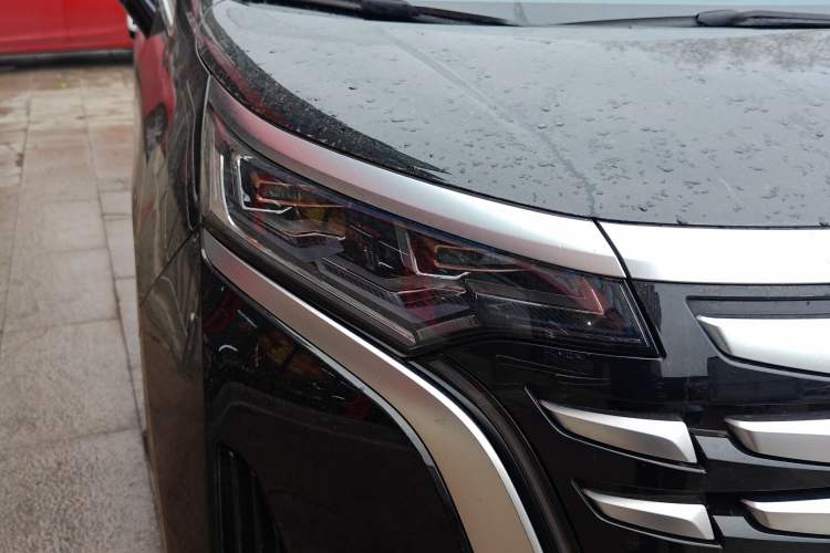 Used Denza D9 2022 DM-i 970 Four-Wheel Drive Flagship Model