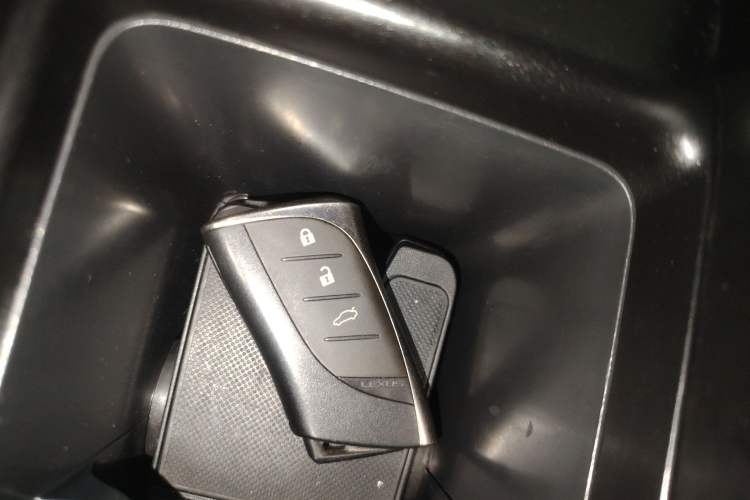 Used Lexus ES 2018 200 Excellence Edition China V Standard
