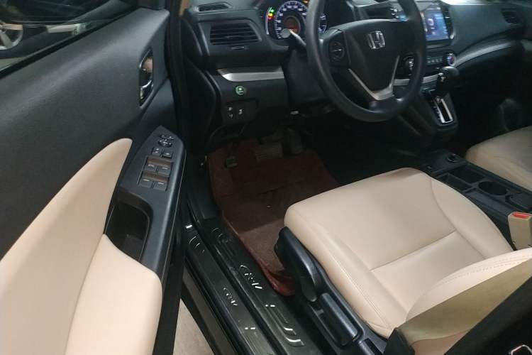 Used Honda CR-V 2016 2.0L Two-Wheel Drive Classic Edition
