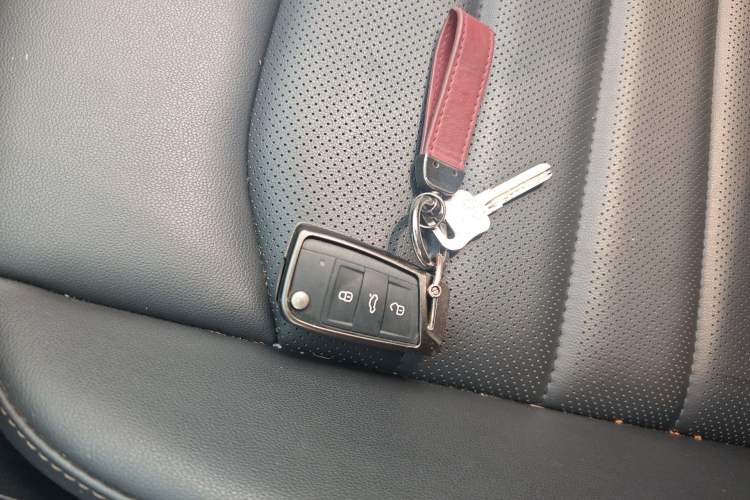 Used Volkswagen Tharu 2021 280TSI Two-Wheel-Drive Luxury Plus Edition Vehicle Key