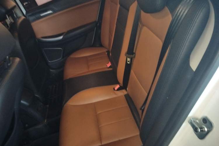 Used Roewe e550 2016 Deluxe Edition Left Rear Seat