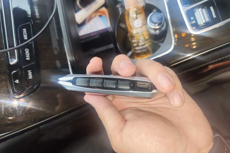 Used Mercedes-Benz GLC 2016 GLC 260 4MATIC Luxury Model