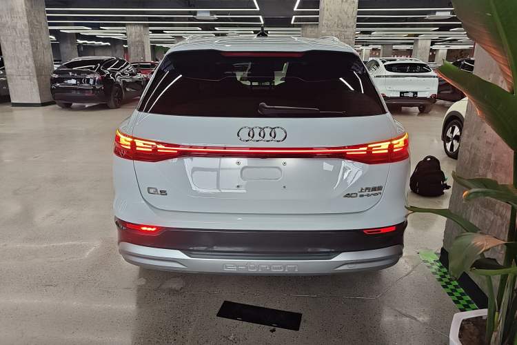 Used Audi Q5 e-tron 2023 40 e-tron Shining Edition Brocade Suit
