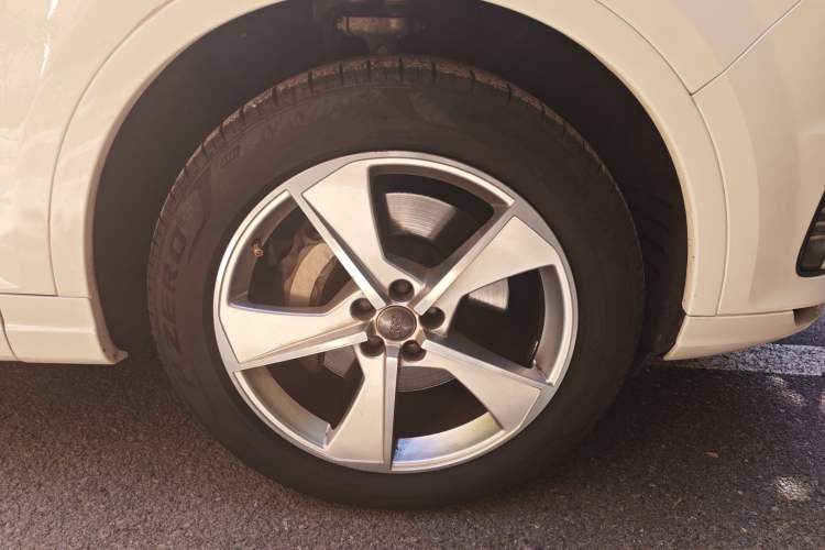 Used Audi Q7 New Energy 2017 45 e-tron