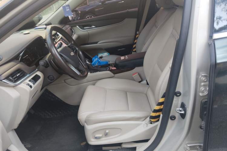 Used Cadillac XTS 2014 28T Comfort Version Left Front Seat