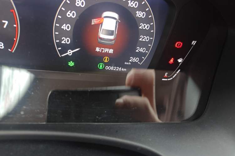 Used Honda Civic 2025 240TURBO CVT Smart & Fun Plus Odometer Close Up