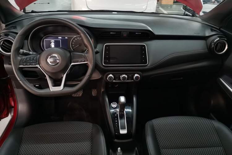 Used Nissan Kicks 2019 1.5L CVT Smart Connect Luxury Edition