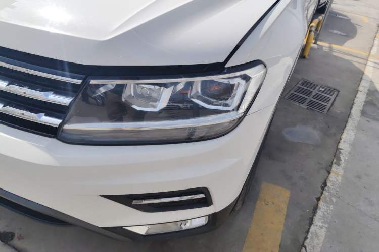 Used Volkswagen Tiguan L 2018 330TSI Automatic Two-Wheel Drive Luxury Edition Left Front Headlight