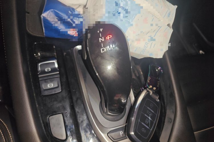 Used Haval F7x 2021 1.5T Two-Wheel Drive Smart & Trendy Edition Gear Lever