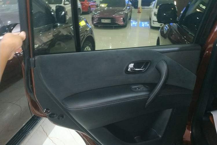 Used Nissan Patrol 2018 Y62 4.0 XE Middle East
