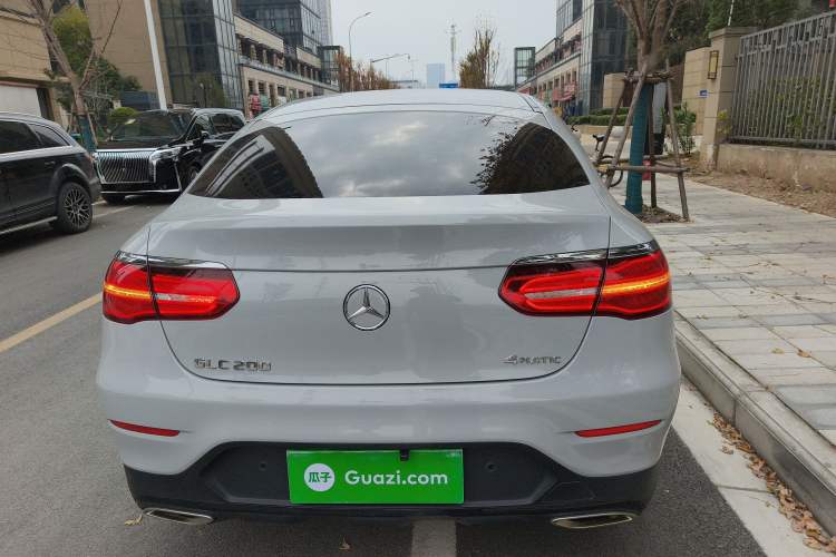 Used Mercedes-Benz GLC Coupe 2017 GLC 200 4MATIC Coupe SUV