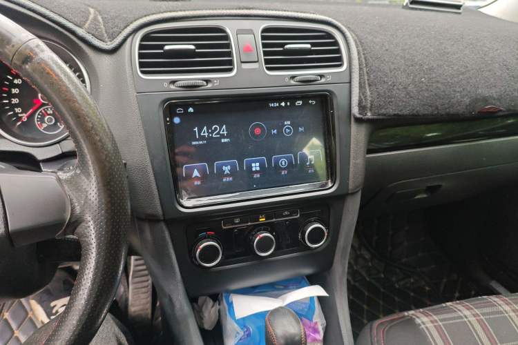 Used Volkswagen Golf 2012 1.4 TSI Automatic Comfort Edition Audio And AC Panel