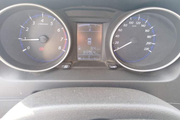 Used FORTHING Joyear X5 2016 1.6L Manual Luxury Edition