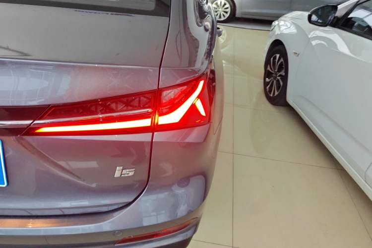 Used Roewe i5 2024 1.5L CVT Luxury Edition
