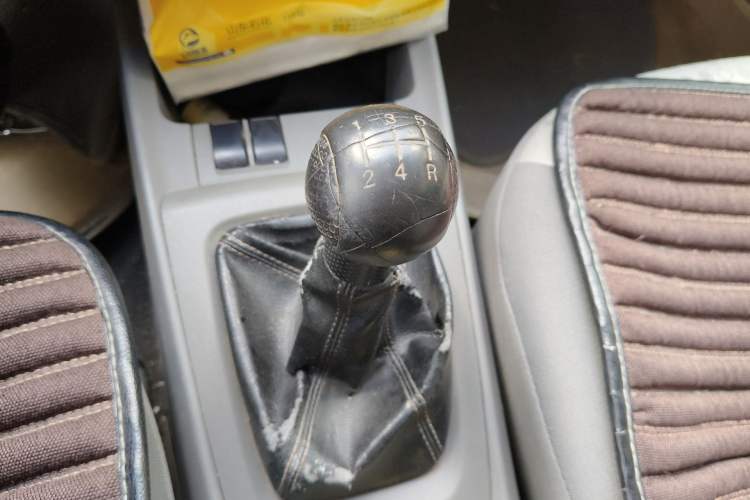 Used Chevrolet Sail 2013 Sedan 1.2L Manual Warm Edition
