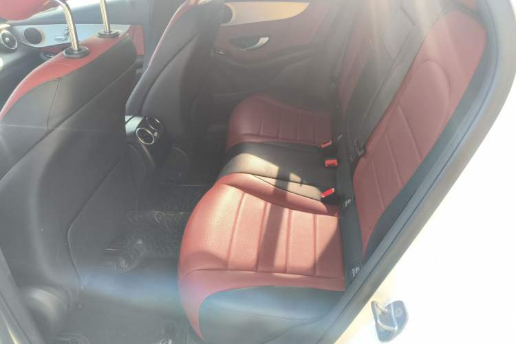 Used Mercedes-Benz GLC Coupe 2020 GLC 260 4MATIC Coupe SUV Left Rear Seat