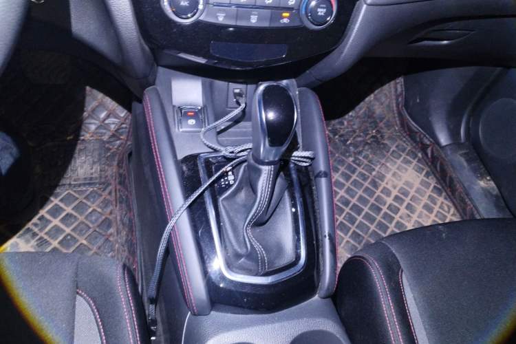 Used Nissan Qashqai 2019 2.0L CVT Smart Enjoyment Version Gear Lever