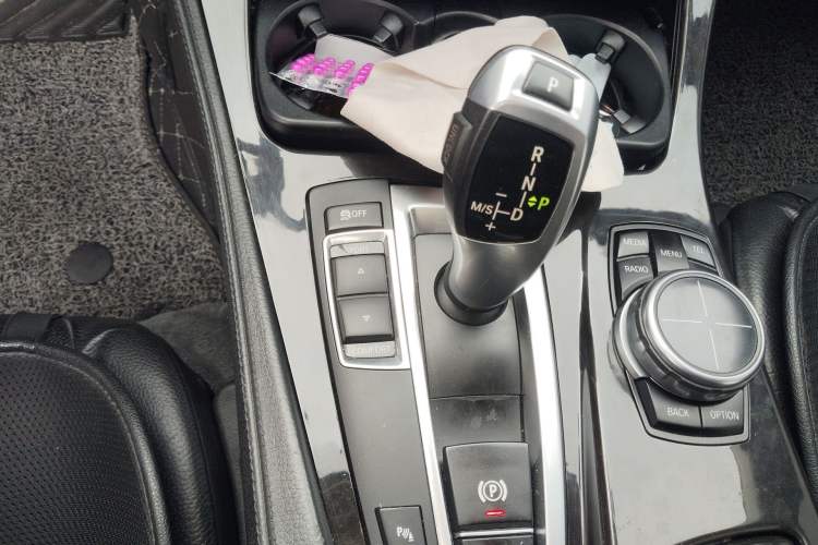 Used BMW 5 Series 2013 525Li Luxury Model