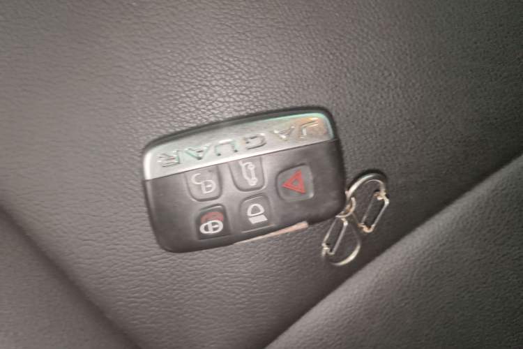 Used Jaguar XF 2014 XF 2.0T Prestige Edition
