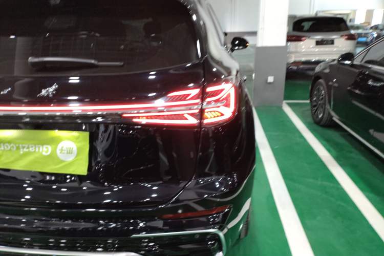 Used Hongqi HS5 2023 2.0T Four-Wheel Drive Flagship Pro Edition
