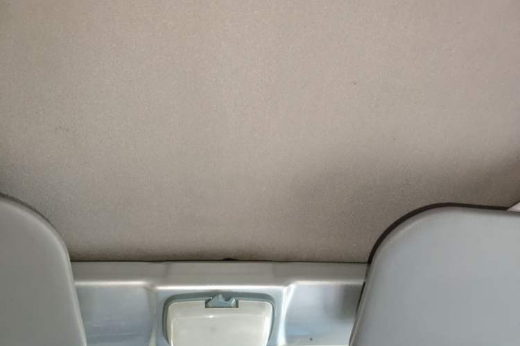 Used Wuling Rongguang Small Truck 2020 1.5L Base Version China VI Standard Single-Row L3C Headliner