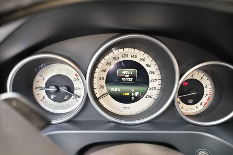 Used Mercedes-Benz E-Class 2015 E 260 L Sport & Fashion Model
