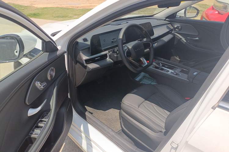 Used Chery Arrizo 8 2024 1.6T DCT Smart
