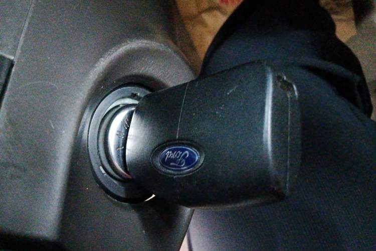 Used Ford Focus 2013 Sedan Classic 1.8L Automatic Base Model Vehicle Key