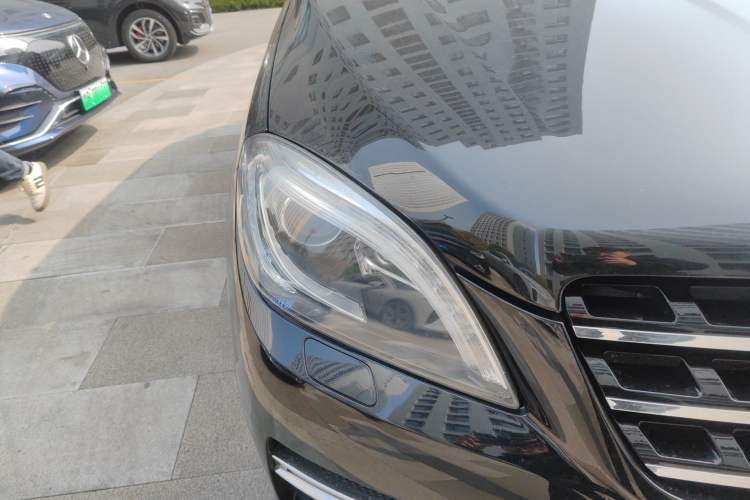 Used Mercedes-Benz M-Class 2014 ML 400 4MATIC Dynamic Model