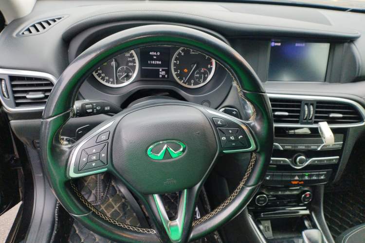 Used Infiniti QX30 2017 1.6T Two-Wheel-Drive Sport Edition