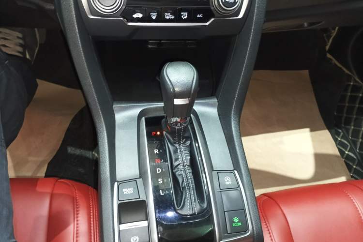 Used Honda Civic 2021 HATCHBACK 220TURBO CVT New Trendsetter
