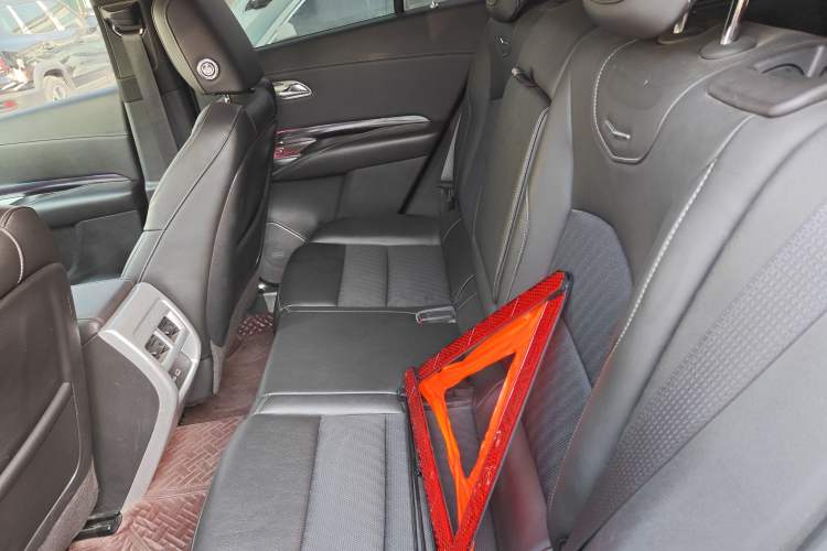 Used Cadillac XT4 2021 28T Two-Wheel Drive Tech Edition