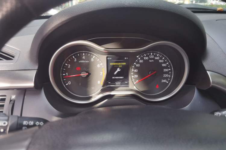 Used Bestune X80 2017 2.0L Manual Luxury Edition
